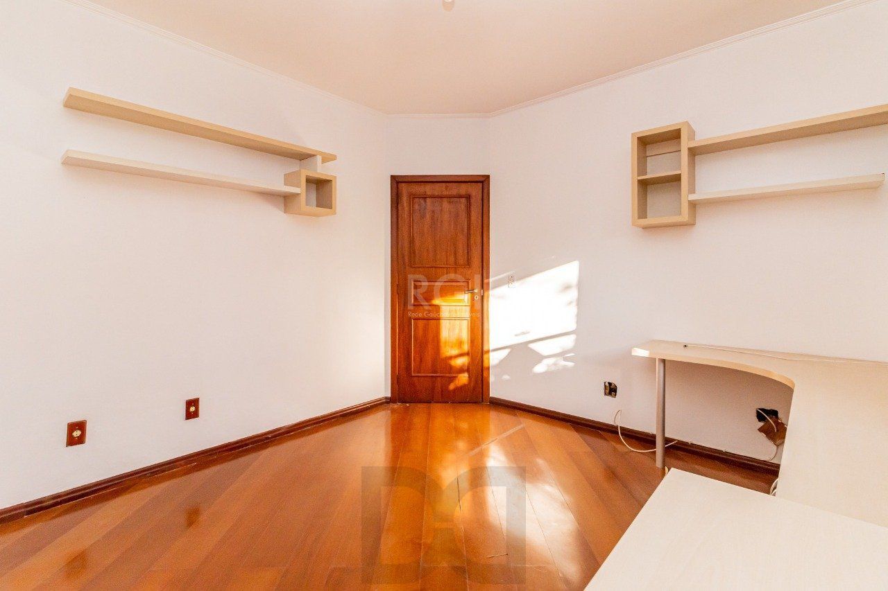 Casa para Venda - 431m², 4 dormitórios, sendo 2 suites, 3 vagas - Jardim Itu Sabará — foto 6