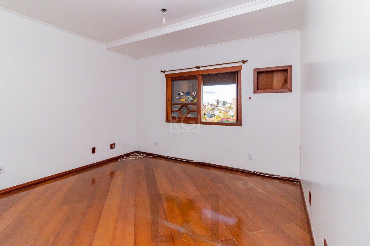 Casa para Venda - 431m², 4 dormitórios, sendo 2 suites, 3 vagas - Jardim Itu Sabará — foto 10