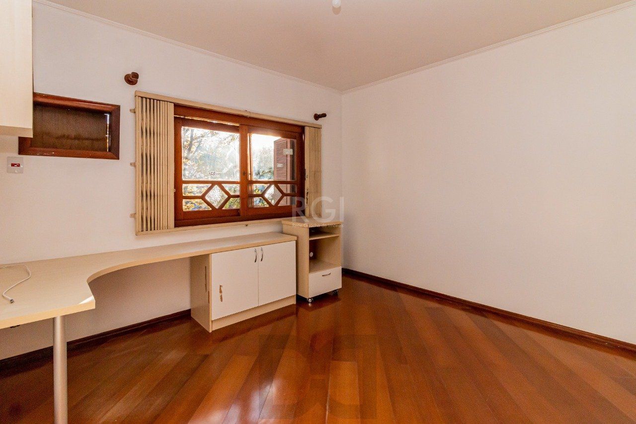 Casa para Venda - 431m², 4 dormitórios, sendo 2 suites, 3 vagas - Jardim Itu Sabará — foto 4
