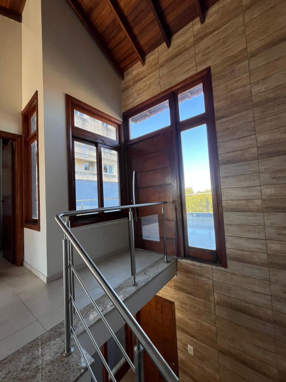 Sobrado triplex com piscina no Loteamento Nova Ipanema — foto 12
