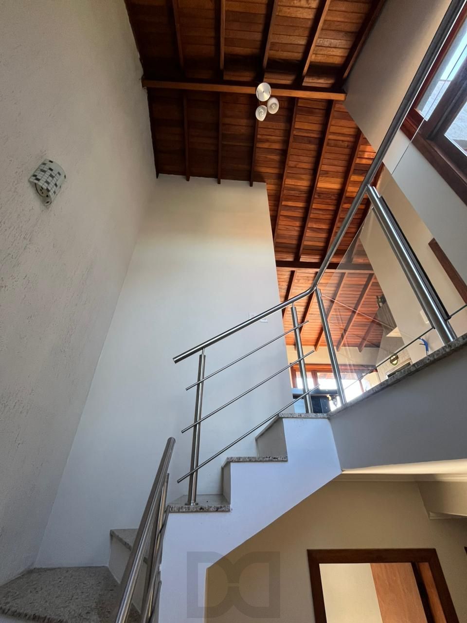 Sobrado triplex com piscina no Loteamento Nova Ipanema — foto 11