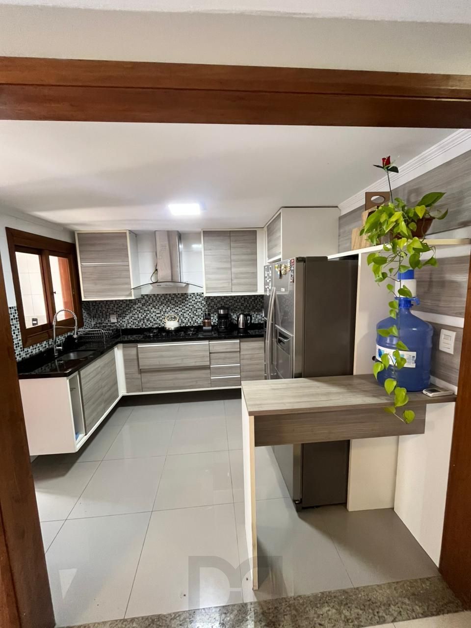 Sobrado triplex com piscina no Loteamento Nova Ipanema — foto 8