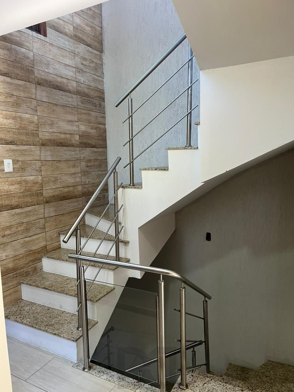 Sobrado triplex com piscina no Loteamento Nova Ipanema — foto 9