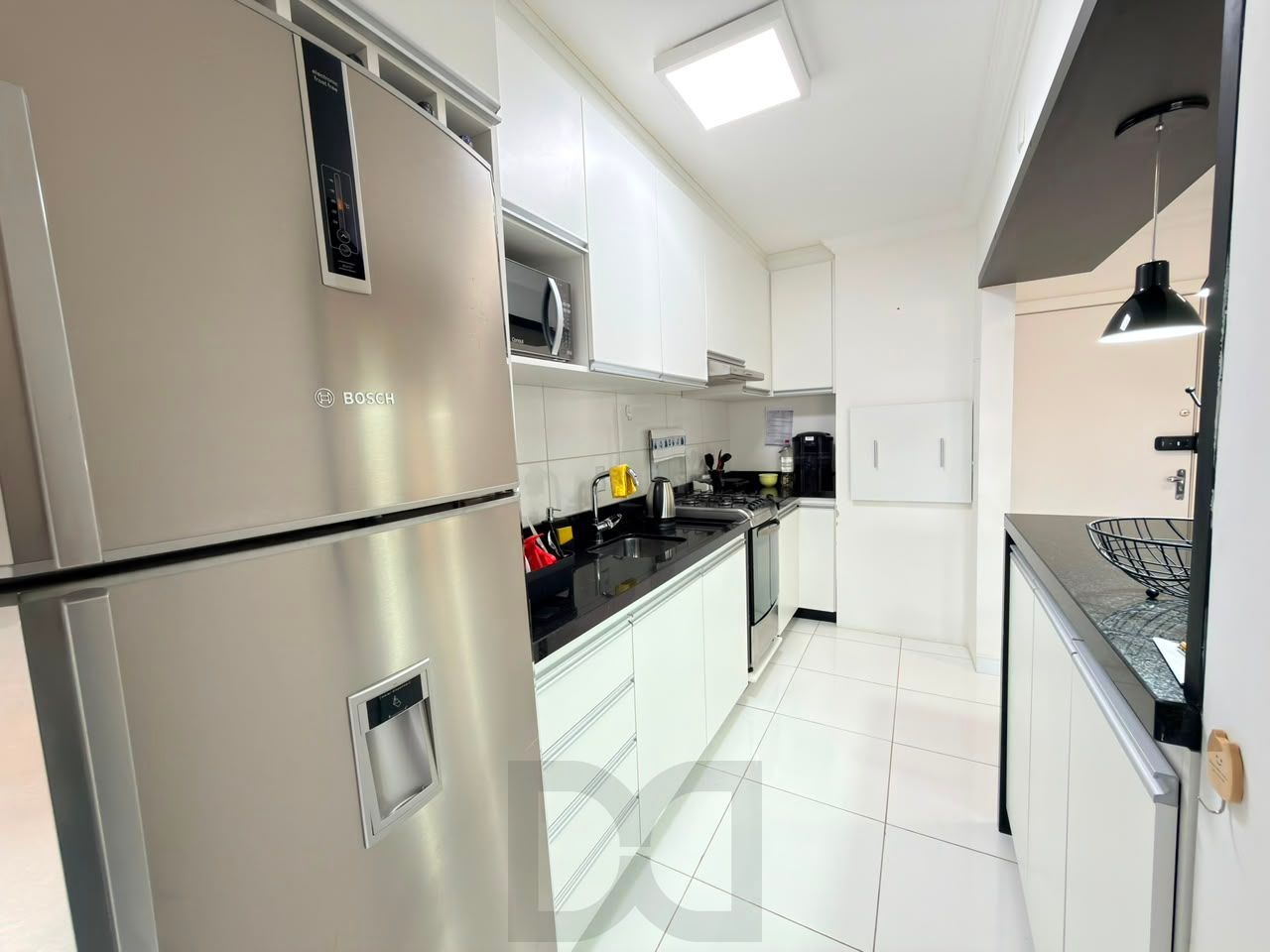 1 Dorm Mobiliado Menino Deus - Vaga Camioneta - Pronto para Airbnb". — foto 11