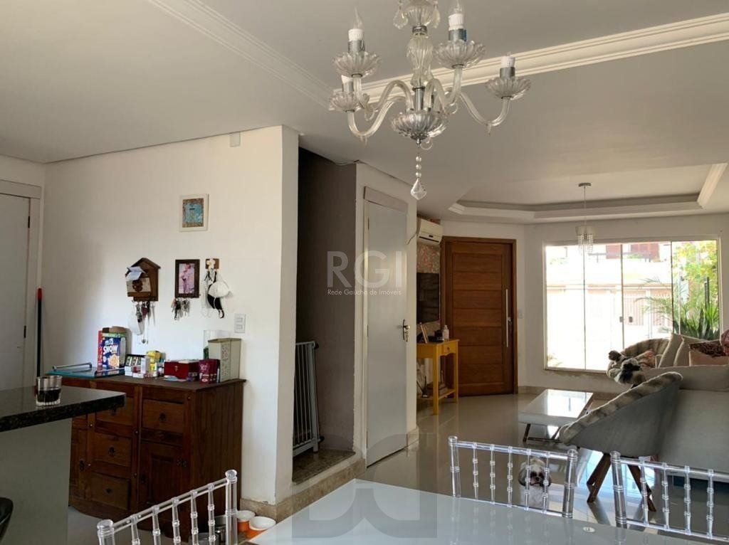 Sobrado para Venda - 300m², 3 dormitórios, sendo 2 suites, 1 vaga - Hípica Jardins Do Prado — foto 3