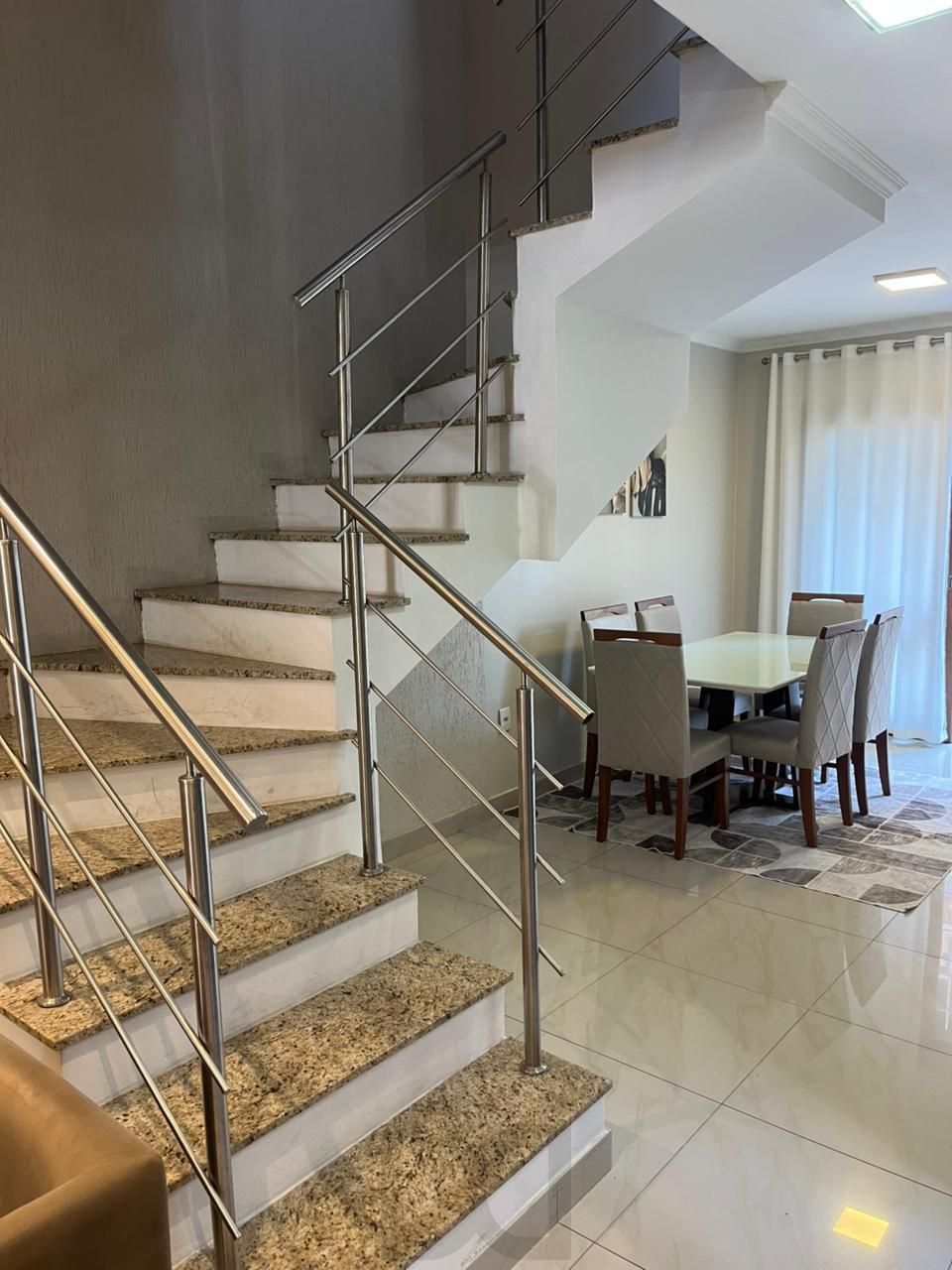 Sobrado triplex com piscina no Loteamento Nova Ipanema — foto 10