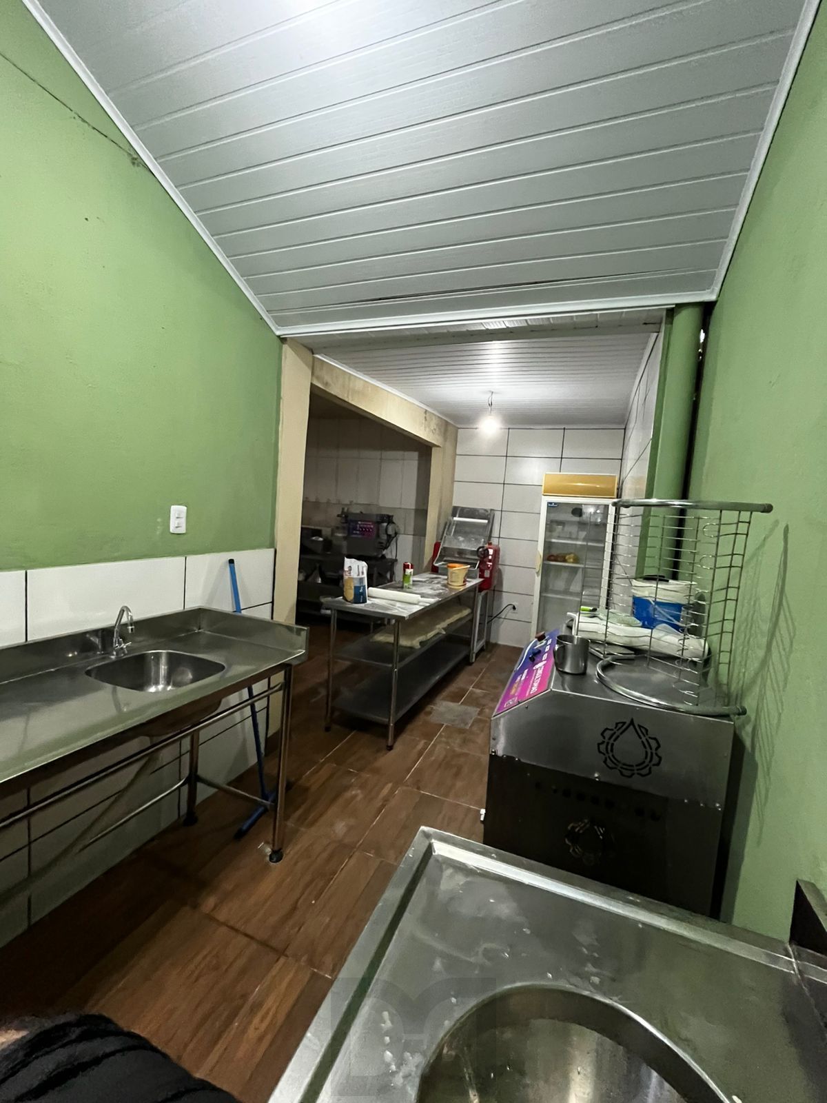 **Oportunidade Única! Casa Comercial no coração da Hípica, Porto Alegre!** — foto 4