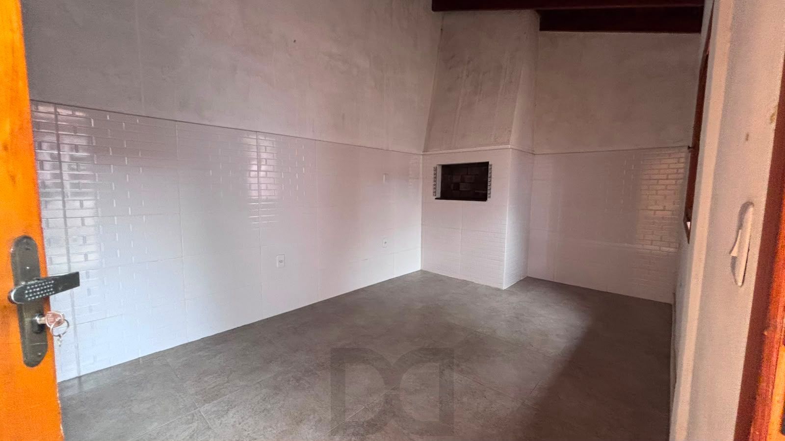 Casa térrea com 3 dormitórios, salão de festas com churrasqueira e 2 vagas de garagem. — foto 19