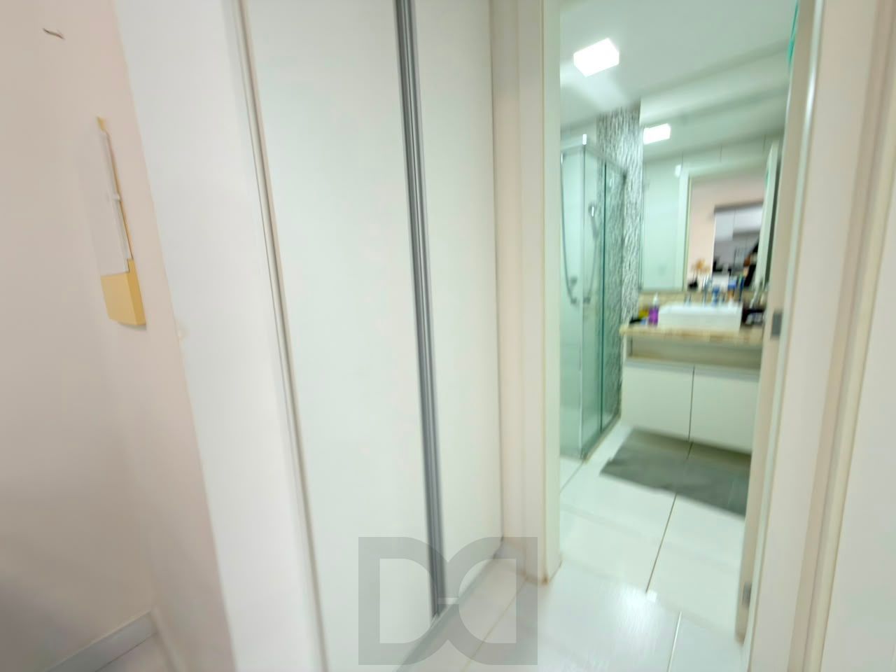 1 Dorm Mobiliado Menino Deus - Vaga Camioneta - Pronto para Airbnb". — foto 14