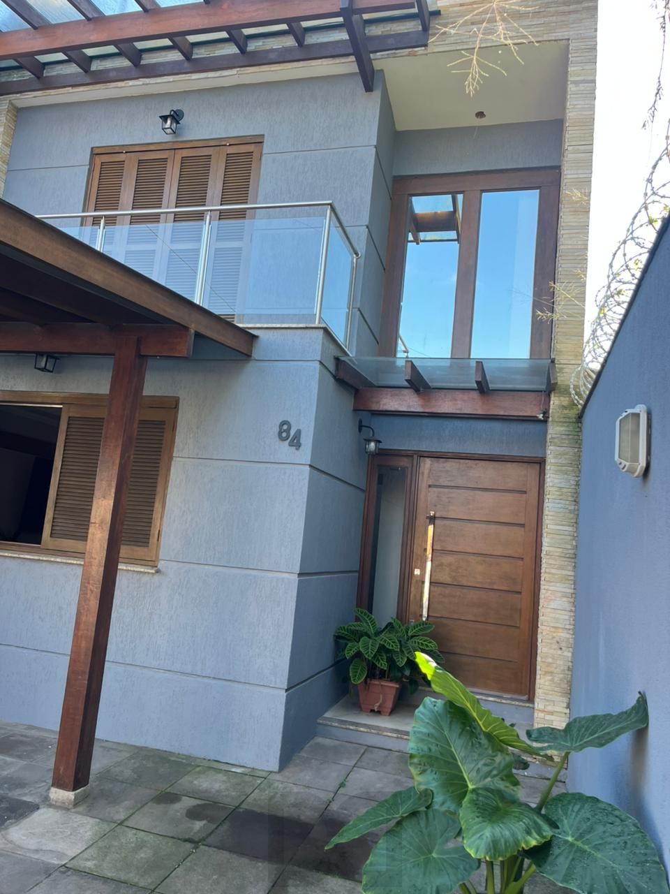 Sobrado triplex com piscina no Loteamento Nova Ipanema — foto 2