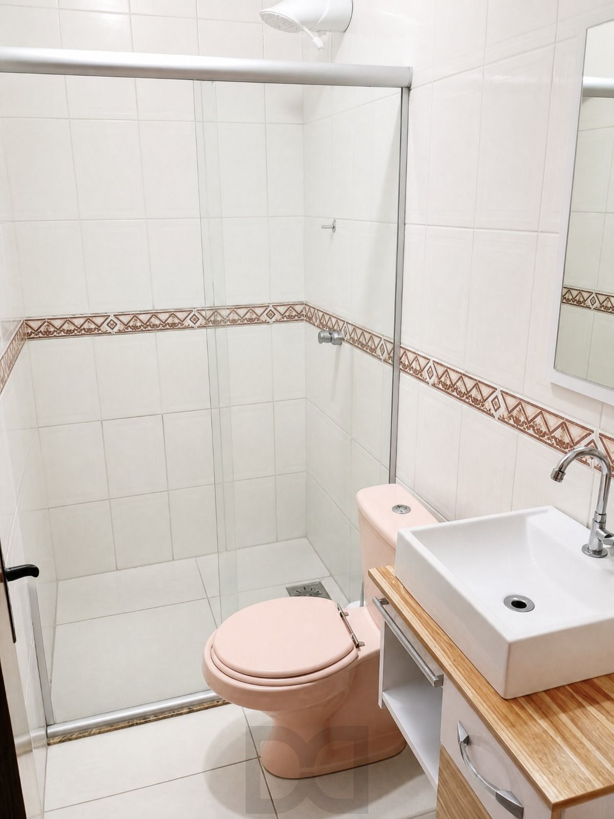 Casa dois quartos com suíte na Hipica 175m — foto 6