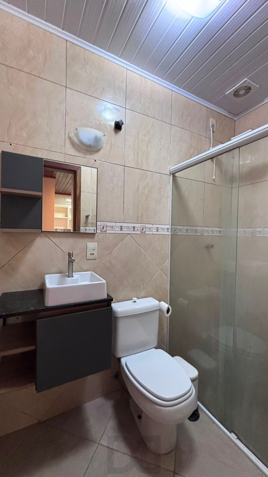 Casa térrea com 3 dormitórios, salão de festas com churrasqueira e 2 vagas de garagem. — foto 13