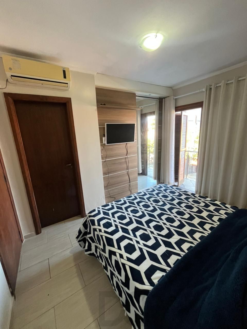 Sobrado triplex com piscina no Loteamento Nova Ipanema — foto 18
