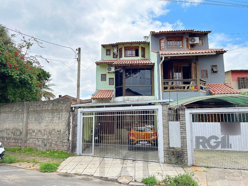 Sobrado para Venda - 218m², 4 dormitórios, sendo 3 suites, 2 vagas - Ipanema — foto 2