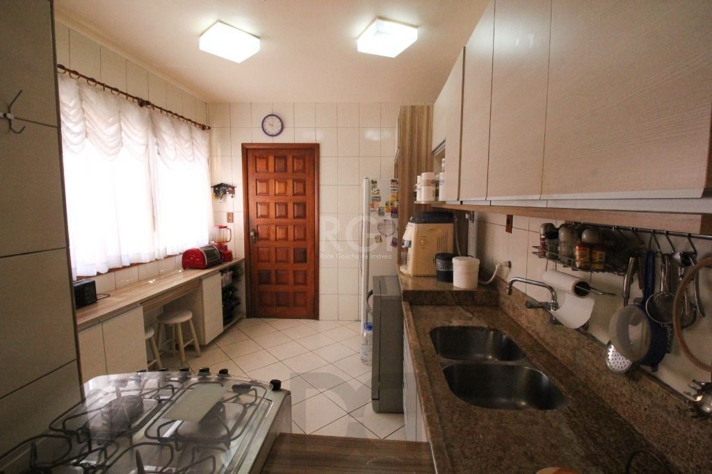 Casa Com 4 dormitórios para Comprar , 350 m²- Chácara das Pedras - Porto Alegre — foto 8
