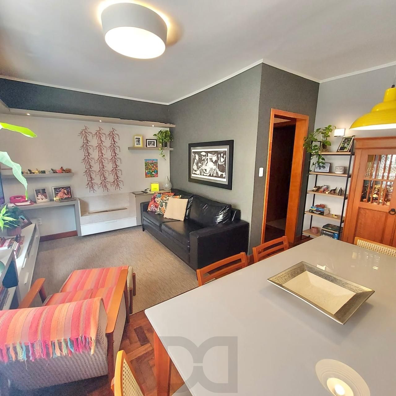 Excelente apartamento a venda semi mobiliado no bairro Rio Branco. — foto 3