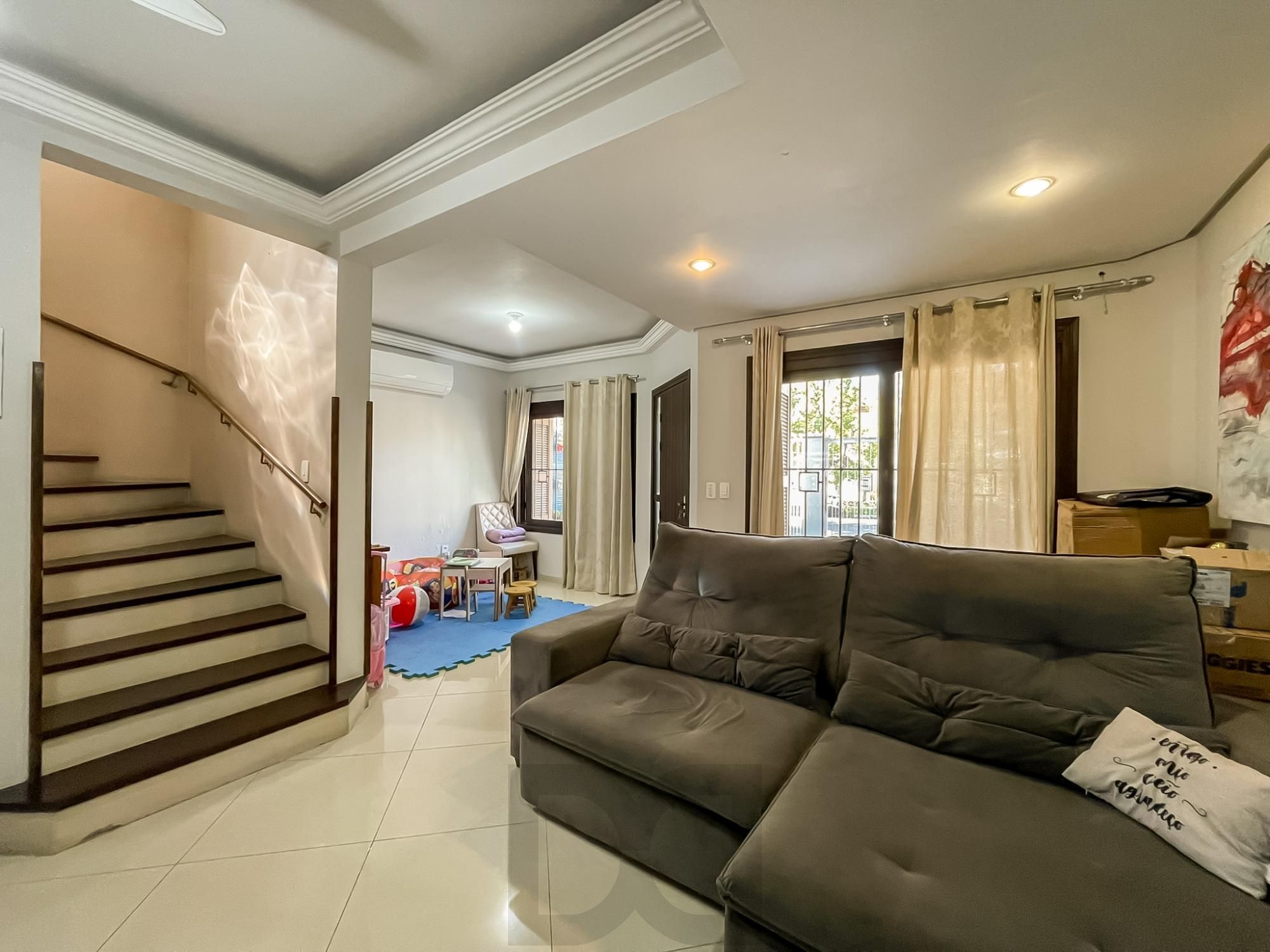Excelente casa a venda com 3 dormitórios no bairro Tristeza em Porto Alegre. — foto 4
