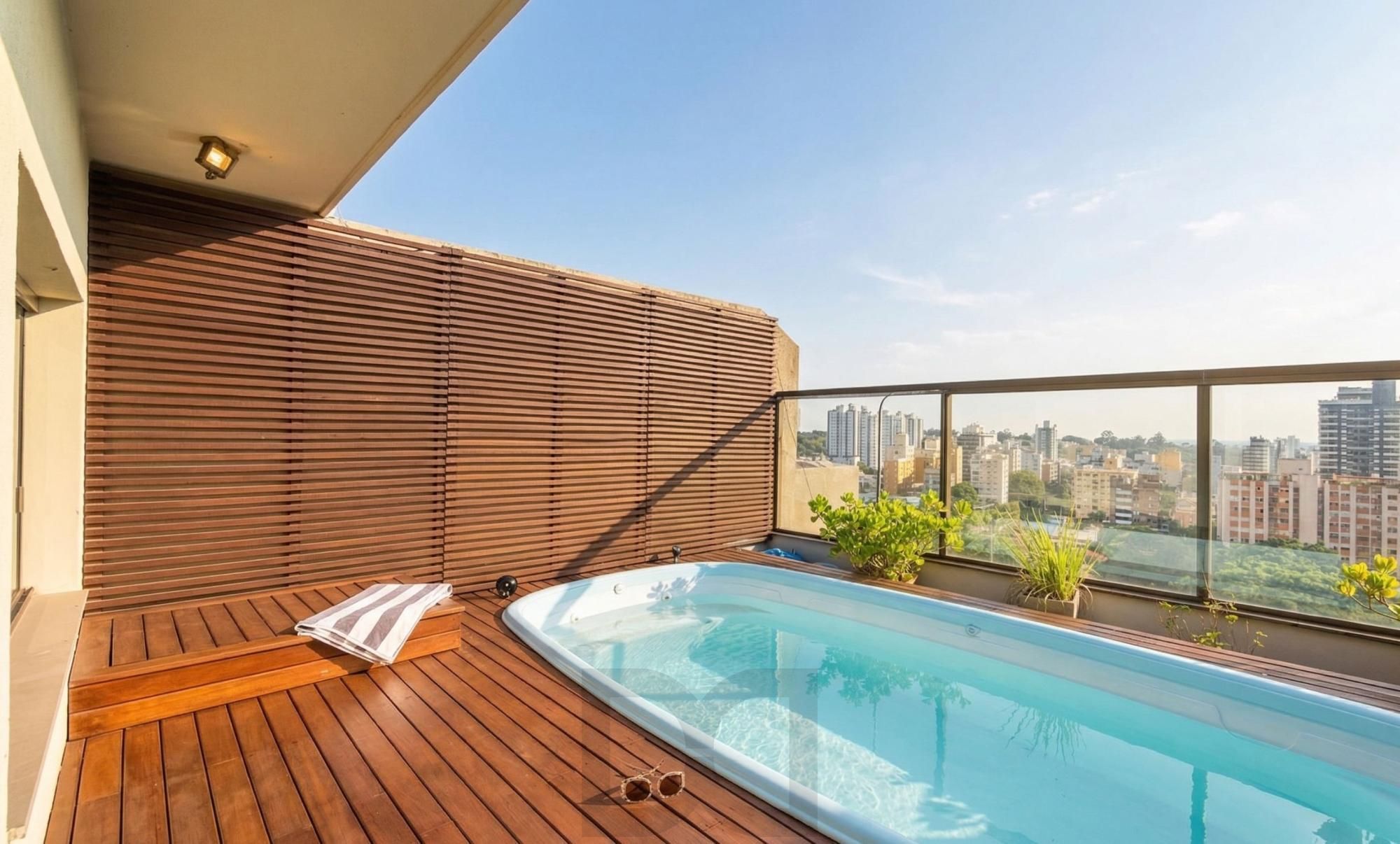 Cobertura Duplex de 318m com Piscina Privativa, Energia Solar e Vista Panorâmica — foto 2