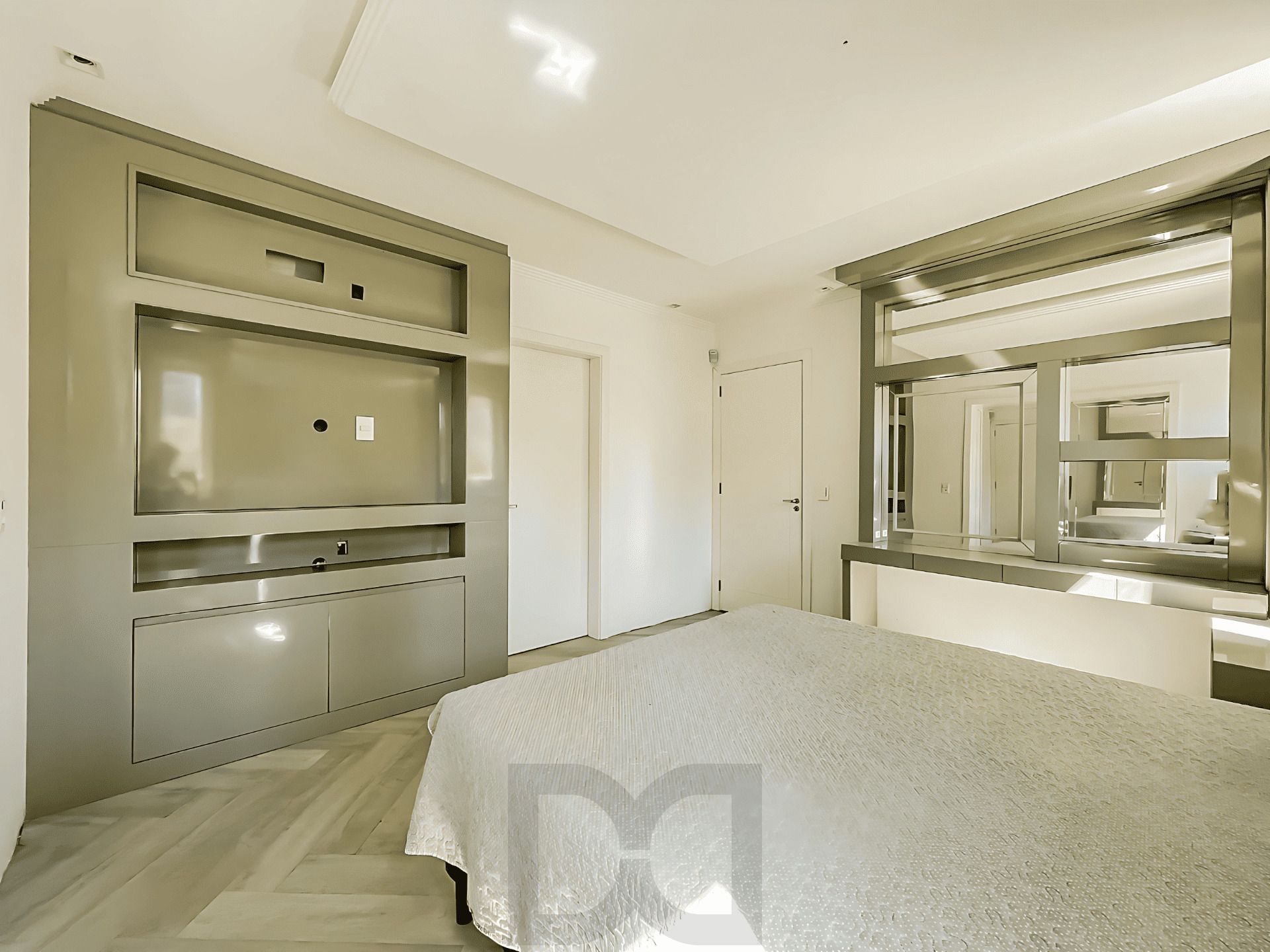 Casa Reformada com Piscina, 370m², 2 Suítes com Closet no Três Figueiras – POA — foto 19
