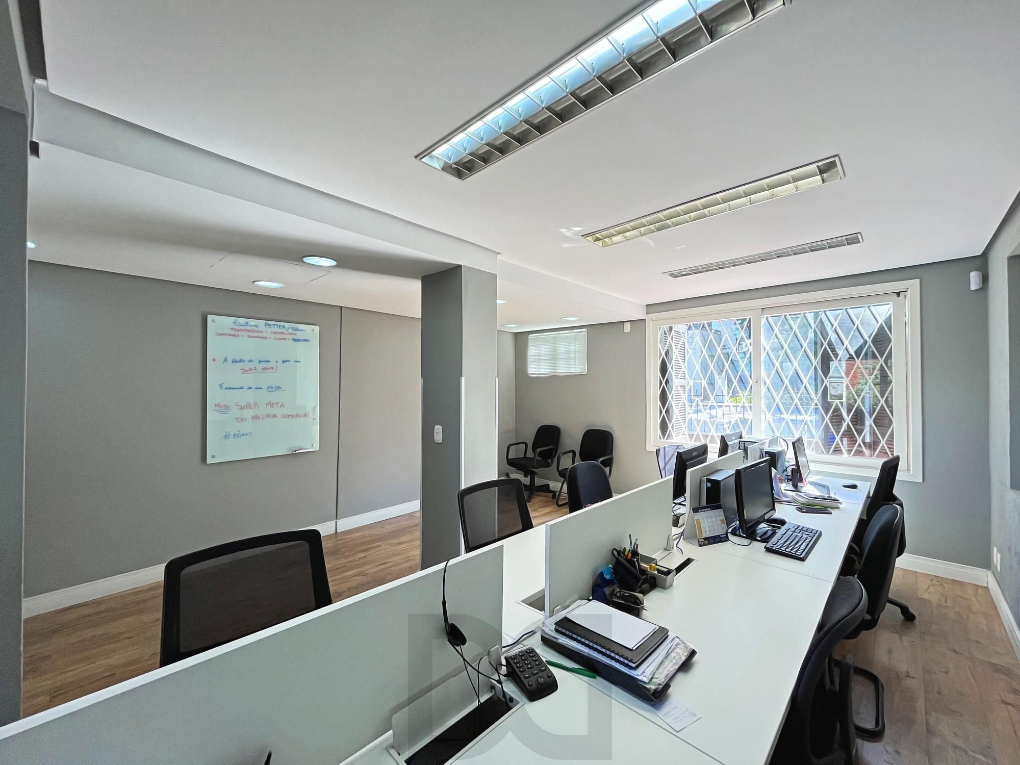 Excelente Casa comercial para comprar com 250m² na Avenida Palmeira — foto 24