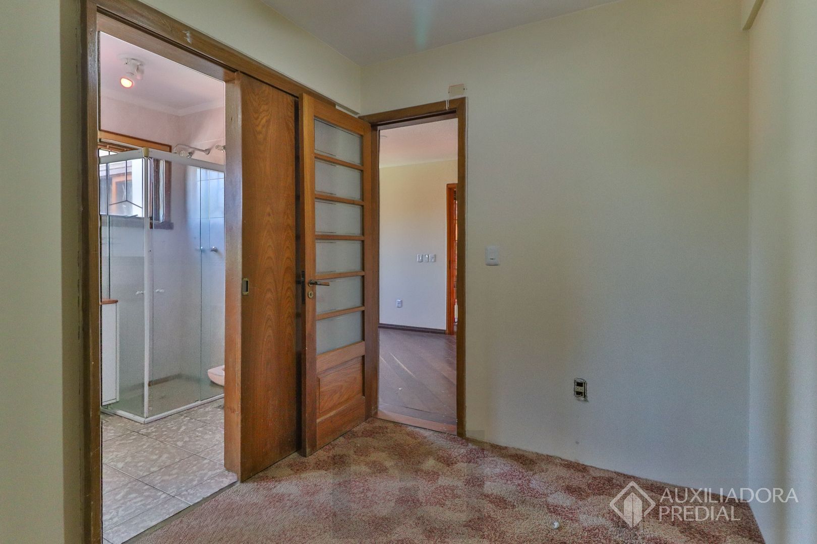 Excelente casa com 5 dormitórios no bairro Cristal — foto 17