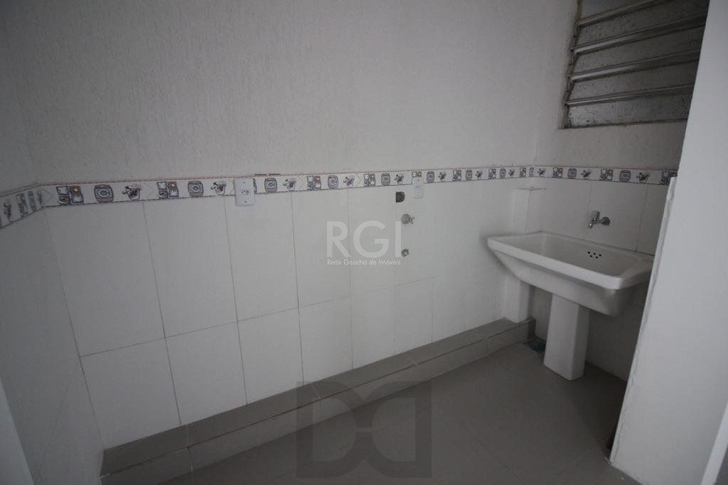 Casa com 3 Dormitórios Para comprar 250 m² - Petrópolis - Porto Alegre/R — foto 34