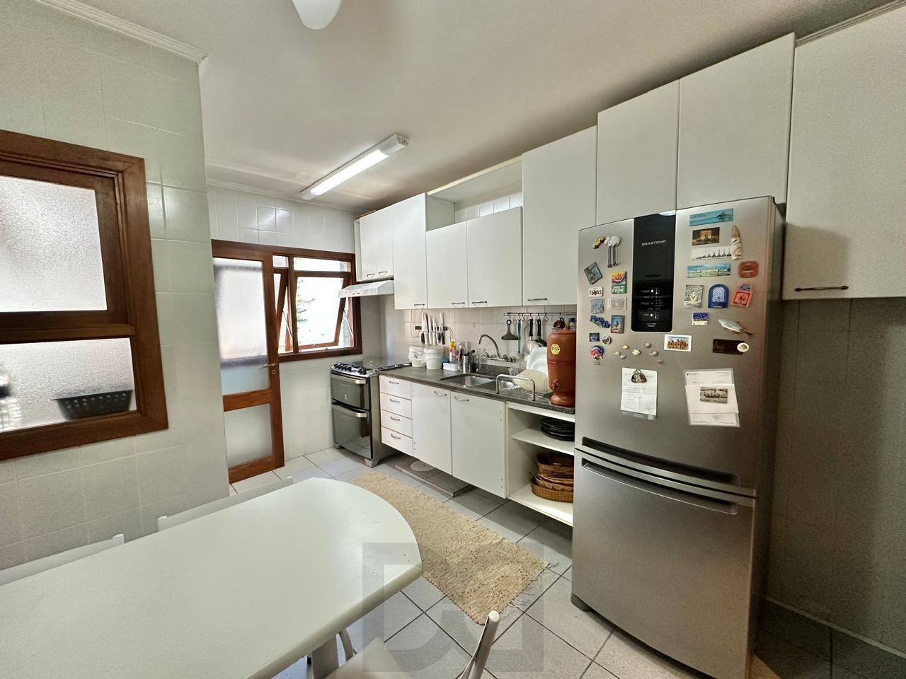 priemiro andar cozinha