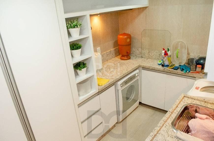 Casa com 5 dormitórios, 550 m² no Bairro Vila Jardim - Porto Alegre/RS — foto 19