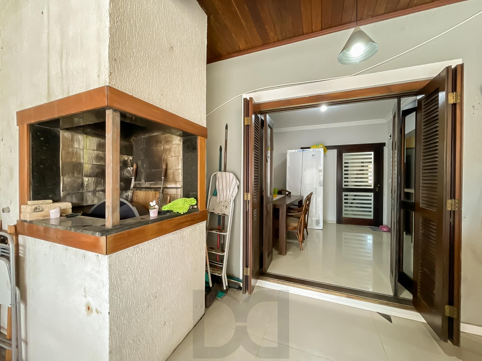 Excelente casa a venda com 3 dormitórios no bairro Tristeza em Porto Alegre. — foto 39