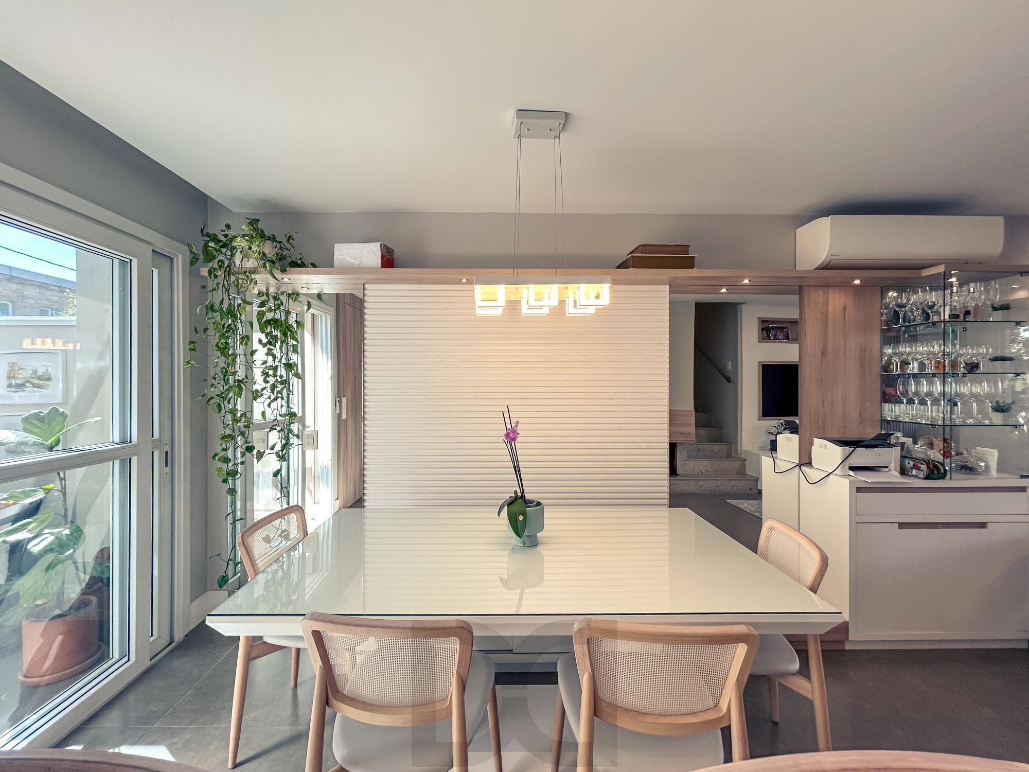Excelente casa a venda no Condomínio Euroville com 3 dormitórios semimobiliada. — foto 8