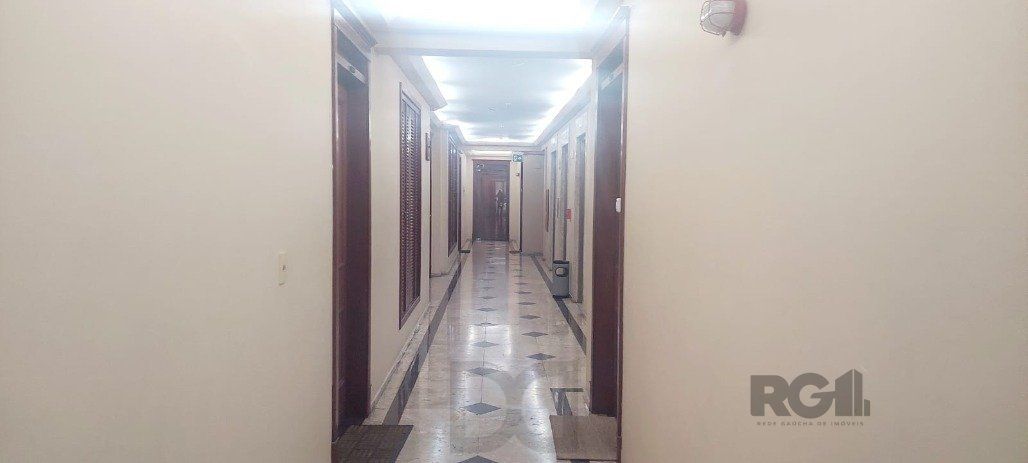 Sala para comprar na avenida Carlos Gomes no Bairro Boa Vista — foto 16
