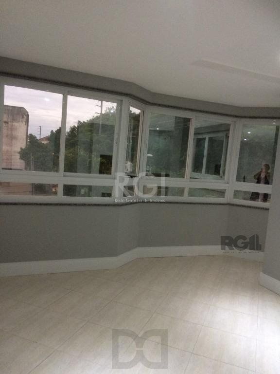 Vende prédio com 3 apartamentos, 9 dormitórios, 3 suíte, 3 salas amplas com churrasqueira, box 8 vaga coberta, 479 m² por R$ 2.150.000,00- São João - Porto Alegre/RS — foto 95