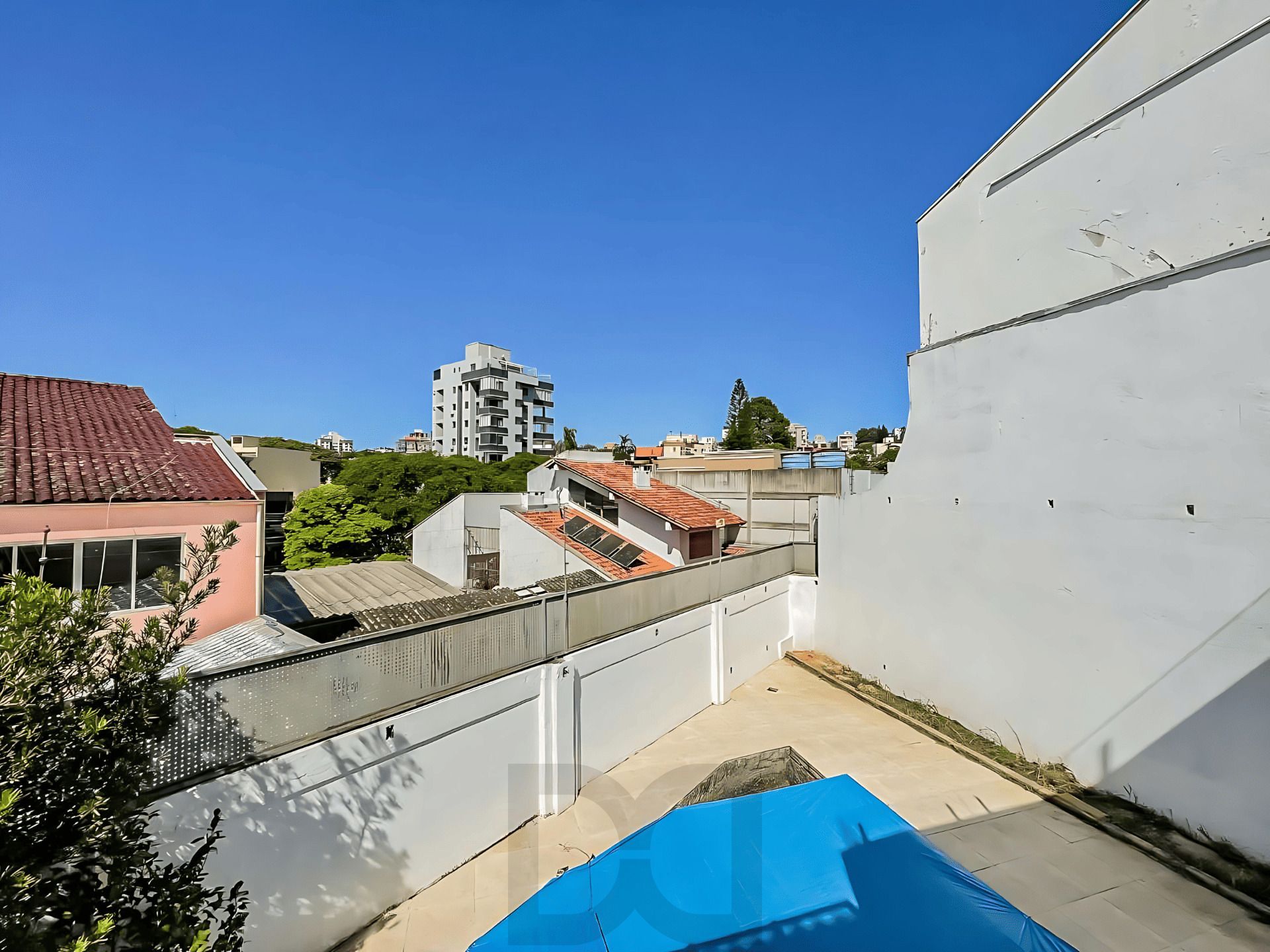 Casa Reformada com Piscina, 370m², 2 Suítes com Closet no Três Figueiras – POA — foto 24