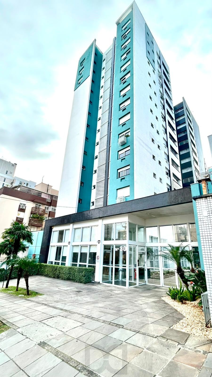 Ap de 87m², 2 dorm e 2 vagas — 100% mobiliado no Cond Absolut, Passo d'Areia — foto 17
