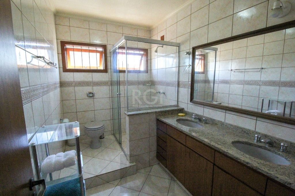 Casa Com 4 dormitórios para Comprar , 350 m²- Chácara das Pedras - Porto Alegre — foto 15