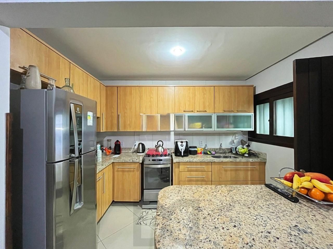Excelente casa a venda com 3 dormitórios no bairro Tristeza em Porto Alegre. — foto 8