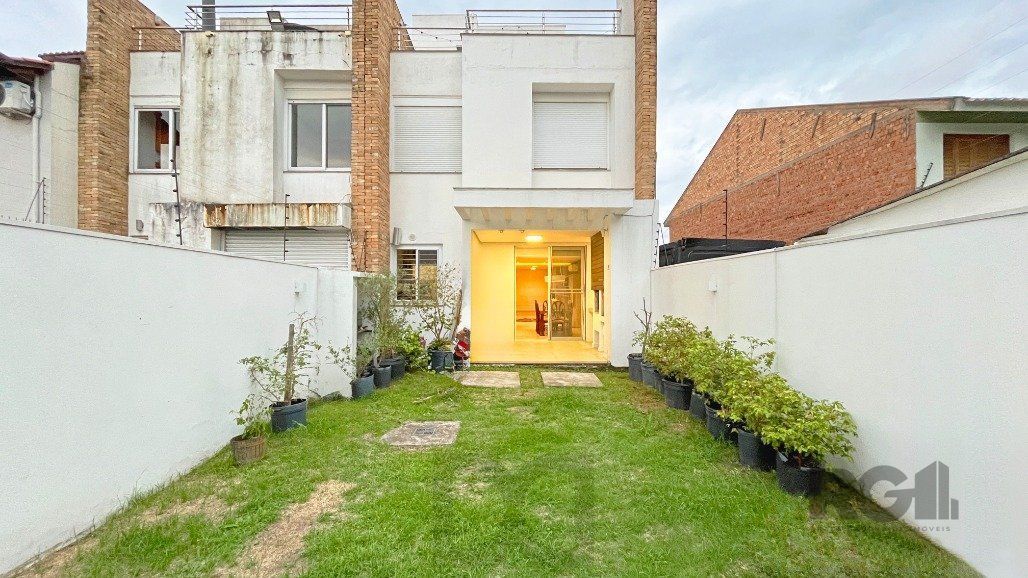 Ótima Casa a venda no bairro Espírito Santo com 3 suítes mobiliada — foto 60