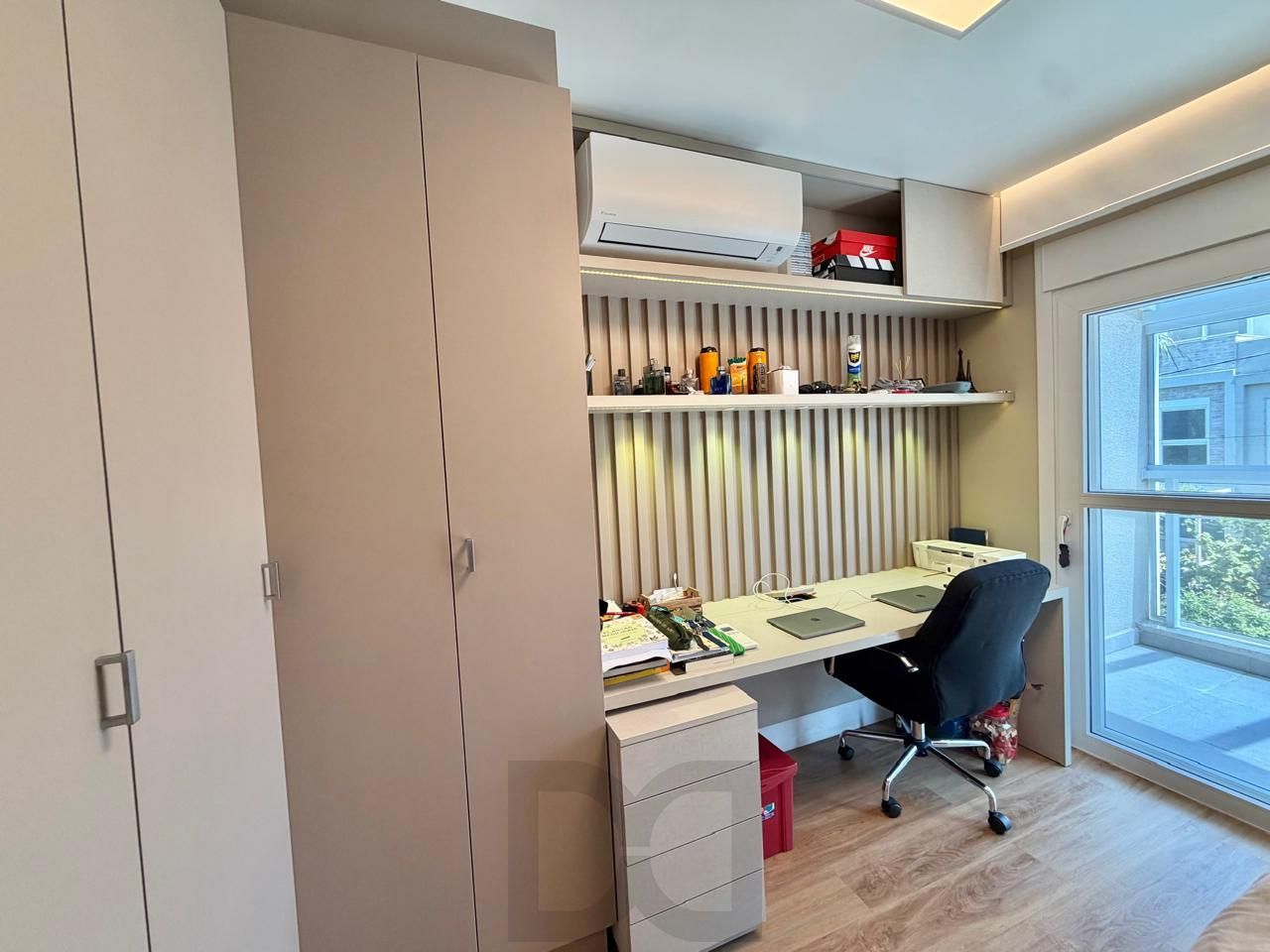 Excelente casa a venda no Condomínio Euroville com 3 dormitórios, semimobiliada por: R$1.350.000,00. — foto 42