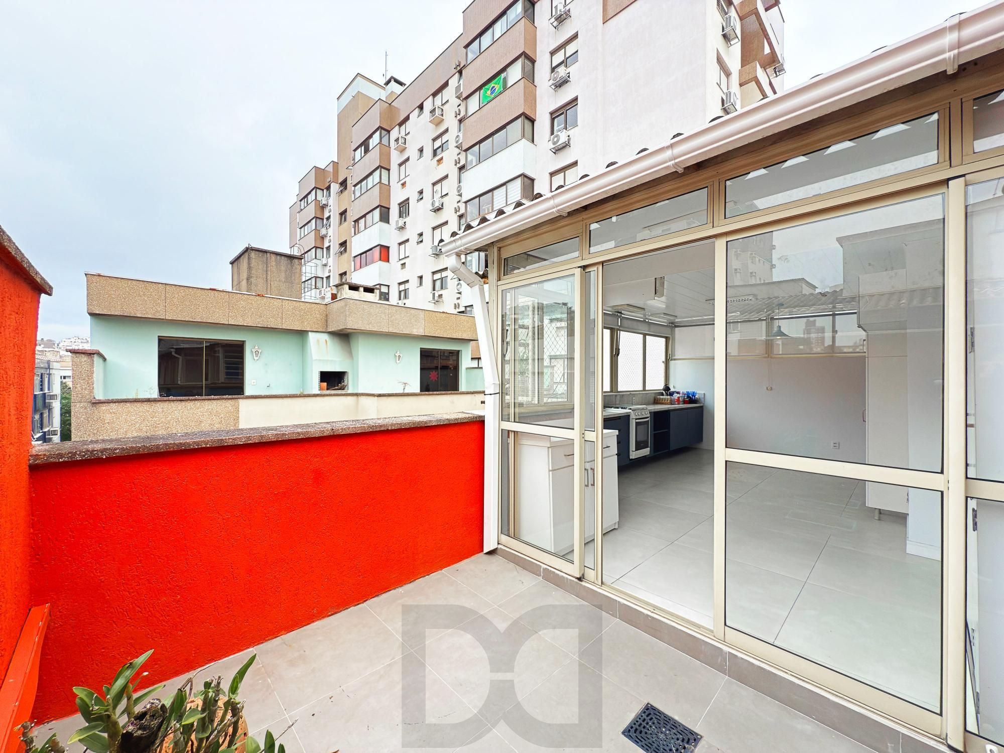 Excelente apartamento a venda com 3 dormitórios no bairro Higienópolis. — foto 10