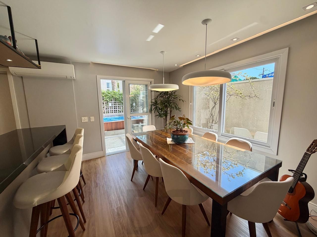 Excelente casa a venda no Condomínio Euroville com 3 dormitórios, semimobiliada por: R$1.350.000,00. — foto 4