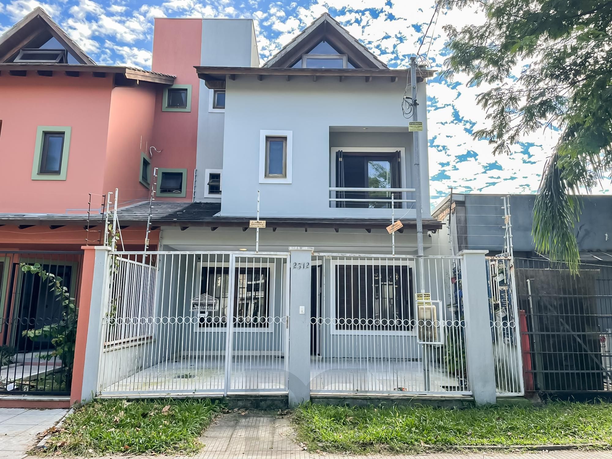 Excelente casa a venda com 3 dormitórios no bairro Tristeza em Porto Alegre. — foto 46
