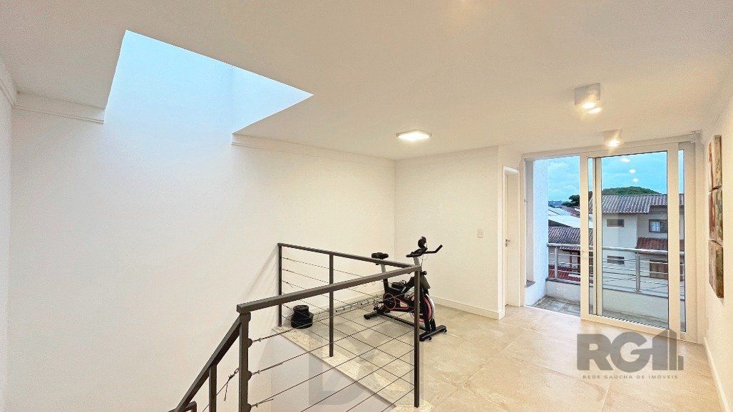 Ótima Casa a venda no bairro Espírito Santo com 3 suítes mobiliada — foto 45
