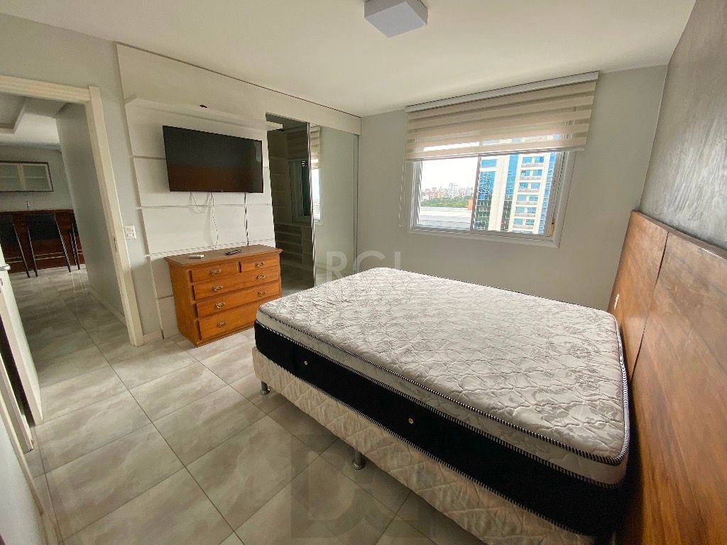 Apartamento Para Comprar no Karpathos com 2 Dormitórios transformado em 1 suite com closet — foto 18