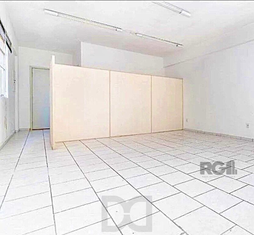 Sala comercial para comprar com ótima iluminação — foto 2