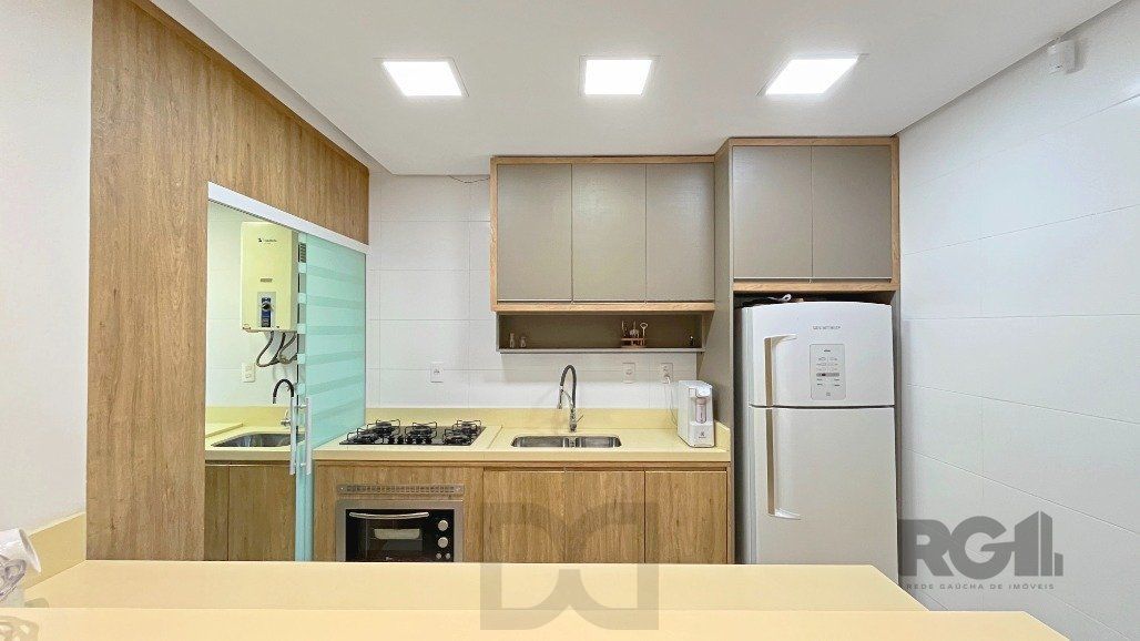 Ótima Casa a venda no bairro Espírito Santo com 3 suítes mobiliada — foto 20