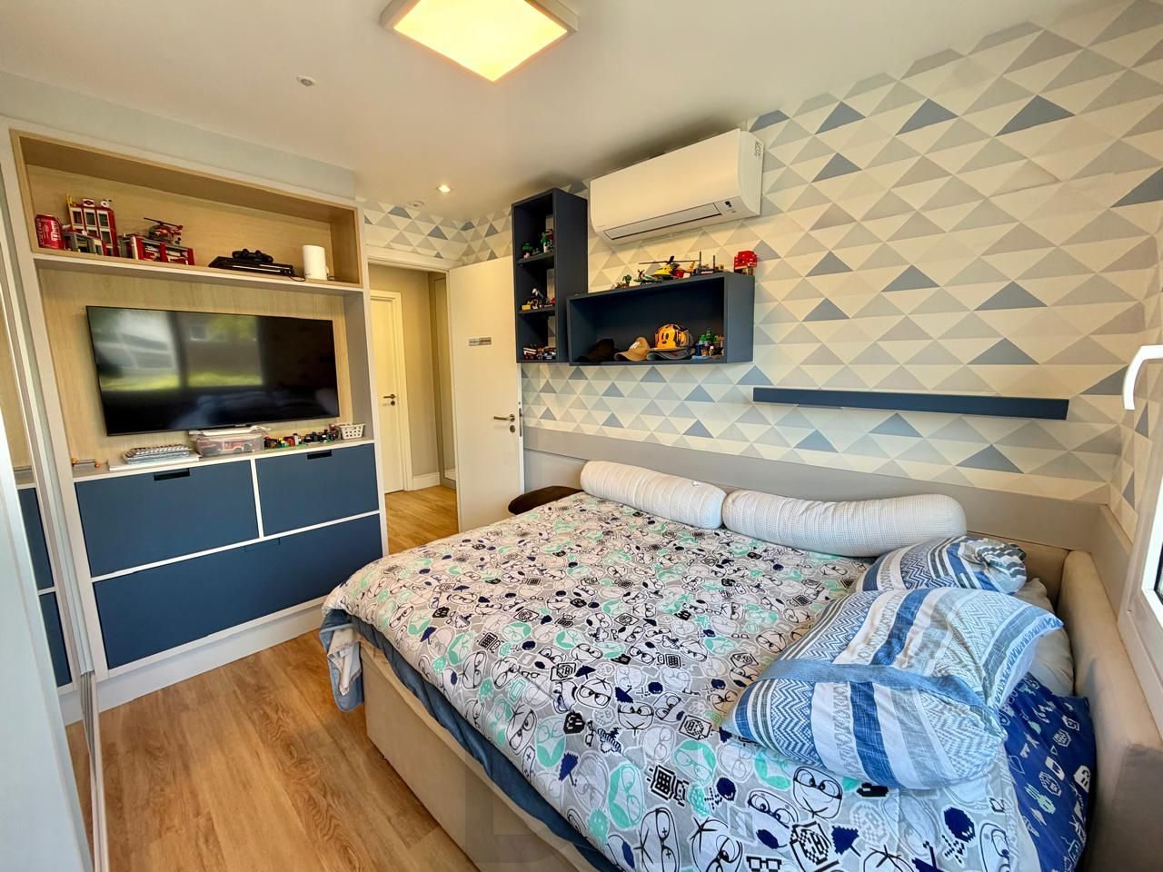 Excelente casa a venda no Condomínio Euroville com 3 dormitórios, semimobiliada por: R$1.350.000,00. — foto 36