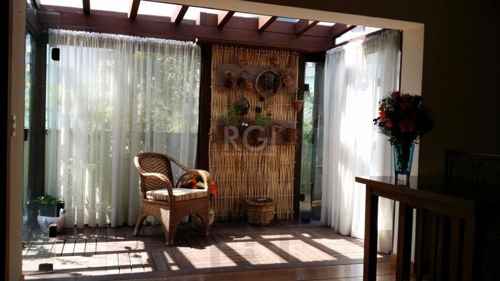 Vende cobertura mobiliada, 3 dormitórios, 3 vagas, Petrópolis — foto 2