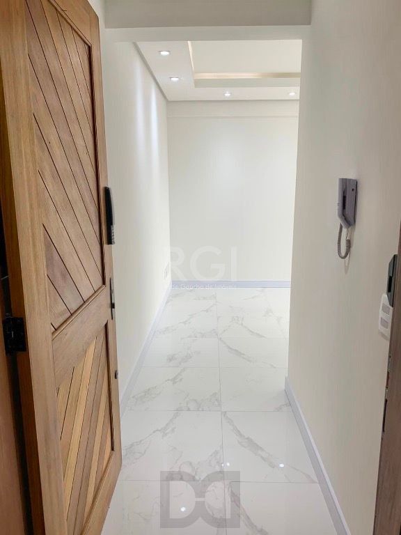 Sala, 44 m² para Comprar no  Moinhos de Vento - Porto Alegre/RS — foto 2