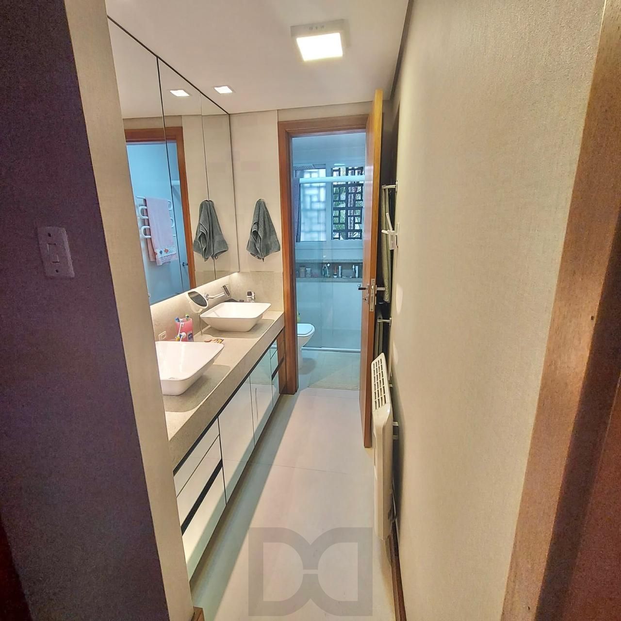 Excelente apartamento a venda semi mobiliado no bairro Rio Branco. — foto 10