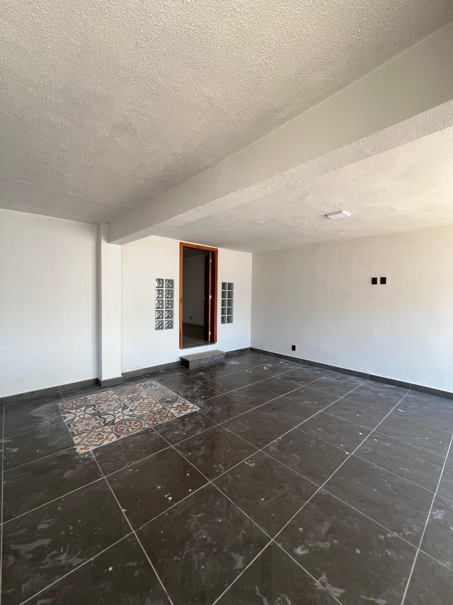 Excelente casa a venda reformada no bairro Ipanema. — foto 17